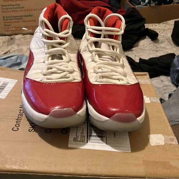 Jordan 11 - Picture 7 of 7